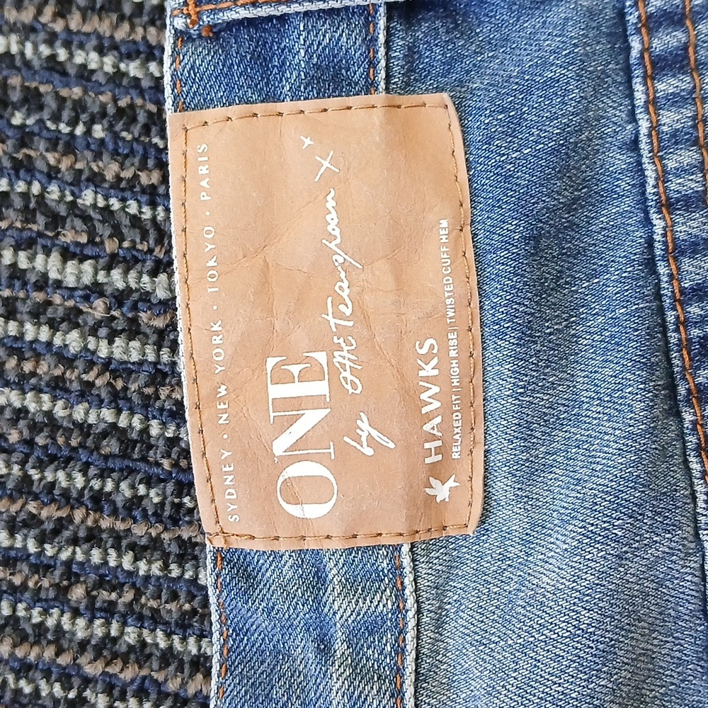 One Teaspoon Distressed DenimShorts Size 27 - Picture 3 of 6